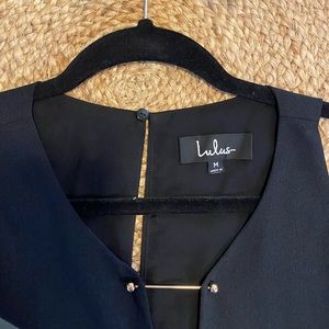 Lulu’s black dress
